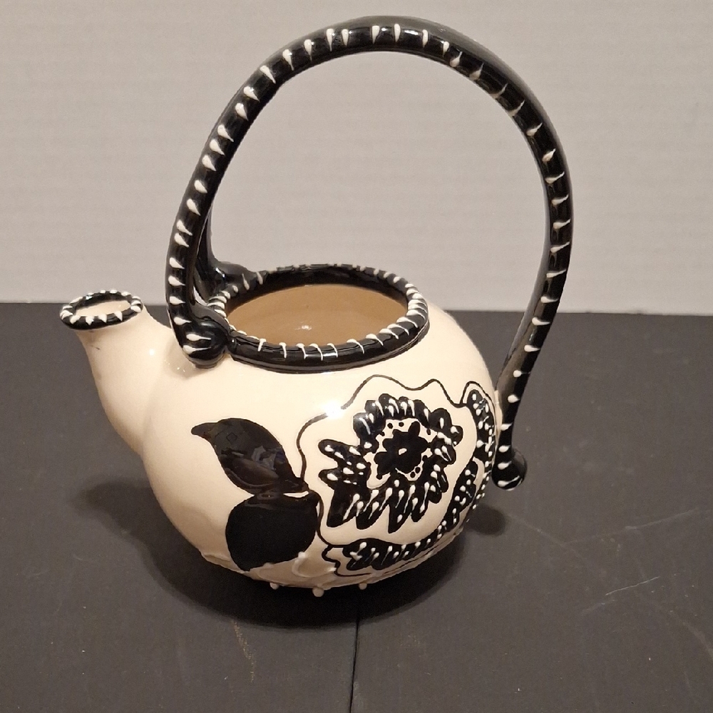 Blue Sky Black and White Ceramic Art Collection
